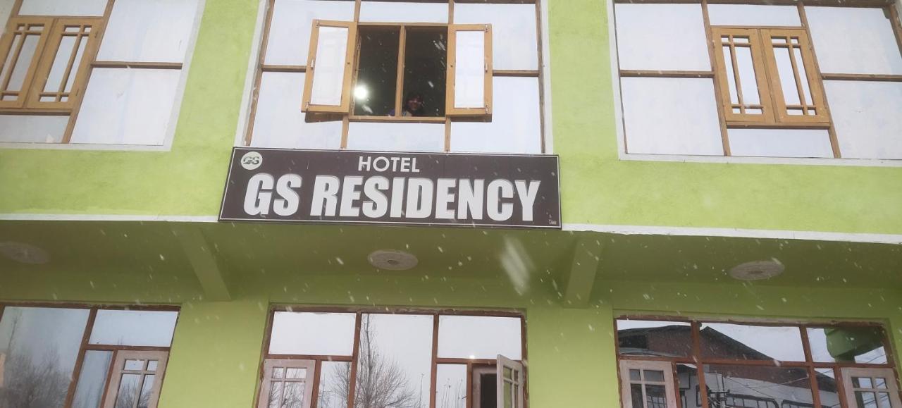 Hotel Gulmarg Residency, Kunzer Гульмарг Екстер'єр фото